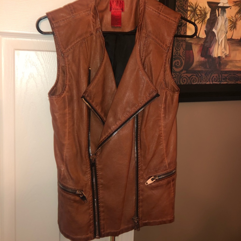 Distress look camel leather like vest women’s